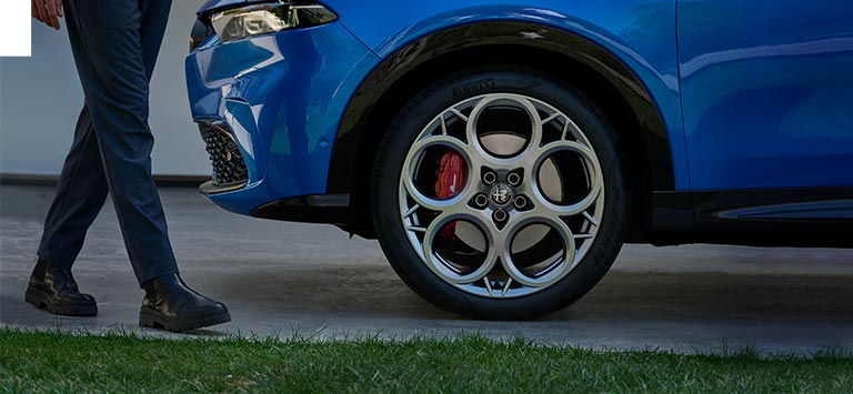 Alfa romeo gallery exterior 3